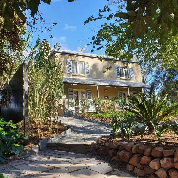 Dennis Cottage Clare Valley、Auburnのホテル