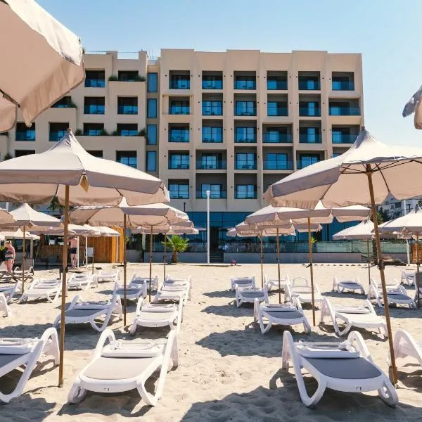 Aks Hotel, hotel in Durrës