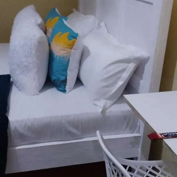 Khalisee homes studio apartment 3, hotel v destinaci Voi