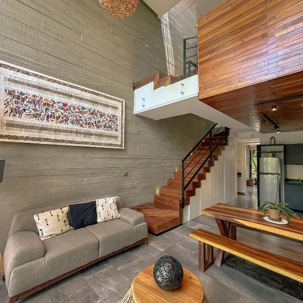 Lujoso Penthouse remodelado de tres pisos en Madara Tulum，位于图卢姆的酒店