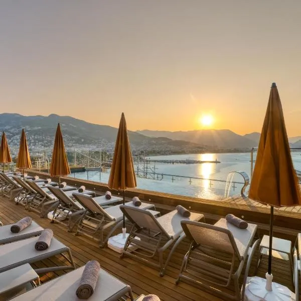 Numa Port Hotel, ξενοδοχείο σε Αλάγια