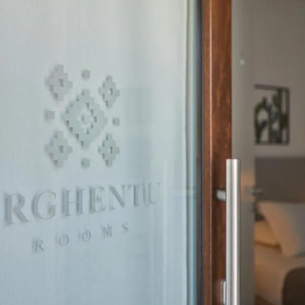 ARGHENTU Rooms、サン・ヴィートのホテル