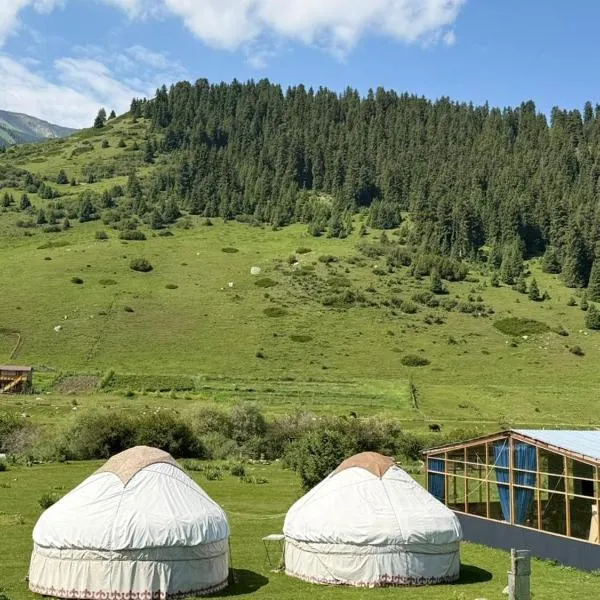 Ak-Tash Yurt Camp, hotel in Chong-Kyzylsu