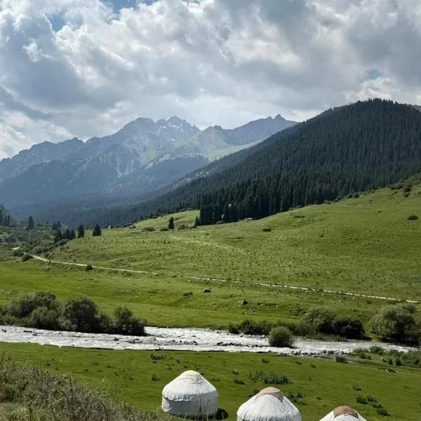 Chong-Kyzylsu में, होटल Ak-Tash Yurt Camp