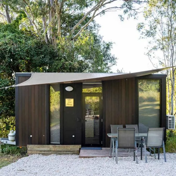 Hill Creek Tiny House 4 by Tiny Away, hotel in Perwillowen