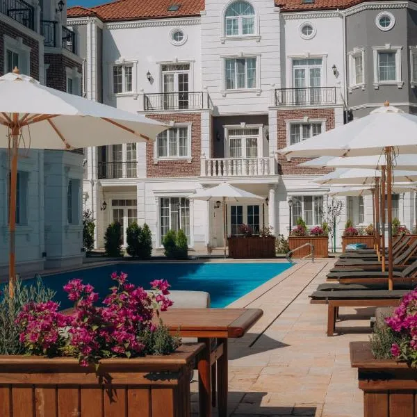 Lamer Sea Breeze Resort، فندق في باكو