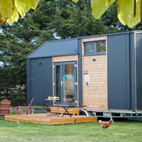 Sugar Hut by Tiny Away, hotel en Great Horkesley