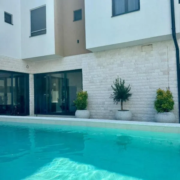 Vila Lena Pool Resort - Studio 6, Hotel in Vrdnik