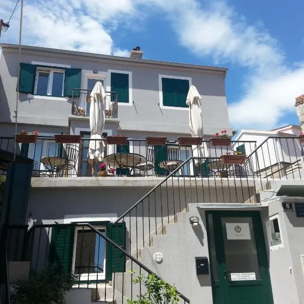 Golden B&B, hotel ve Splitu