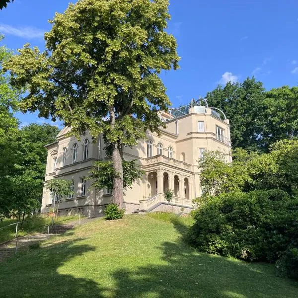 NEU! Vogtland Herberge Auerbach 3 Gäste und Baby, hotel in Auerbach