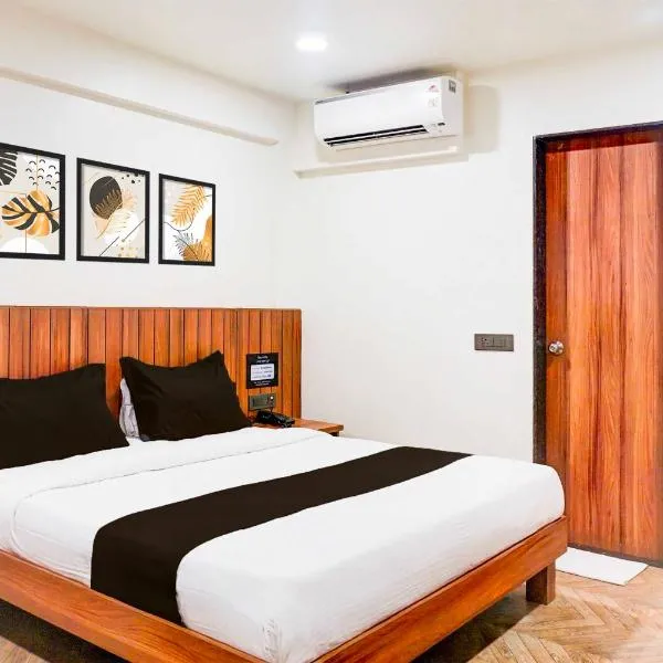 Townhouse Oak Pune Ramwadi Metro Station、プネのホテル