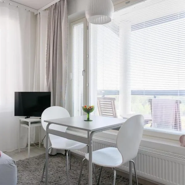 Avara huoneisto Verkatehtaan vieressä, hotell Hämeenlinnas