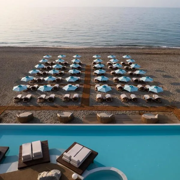 Uzenie All Suites Boutique Resort - Adults Only, hotel ad Adelianos Kampos