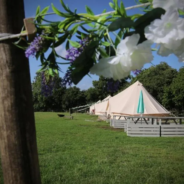 Hopgarden Glamping and camping - Luxury furnished Bell tents & Shepherd huts plus camp field to pitch your own tents, hotell sihtkohas Wadhurst