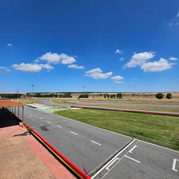 Albergue Centro de Ocio Luis Miguel, ξενοδοχείο σε Fresno de la Fuente