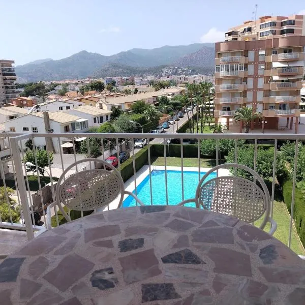 Apartamento en Benicasim, El Torreón, parking, entrada autónoma, Hotel in Benicàssim