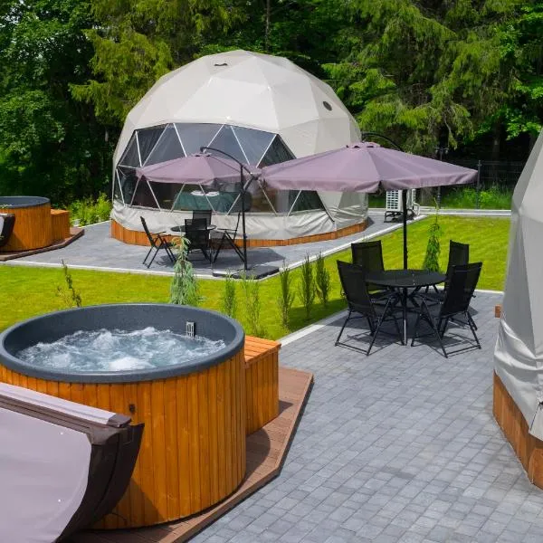 Glamp Mała Łąka Jacuzzi & Sauna Zakopane, hotel in Zakopane