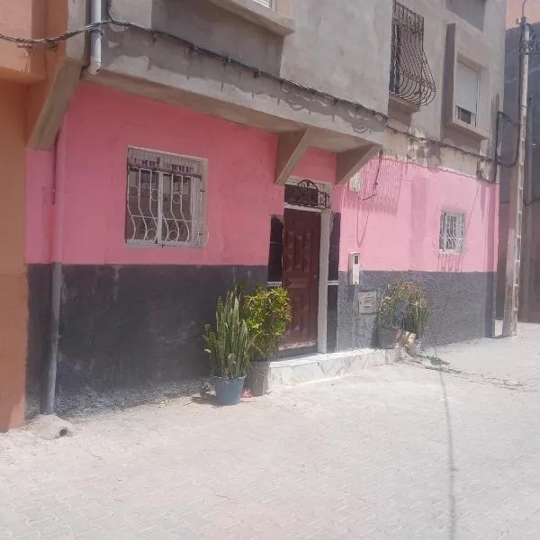 سكن الأخوين, hotell i Ikhorbane