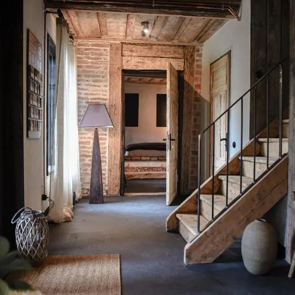 Boutique Hotel ALTENBURG, hotel in Talsi