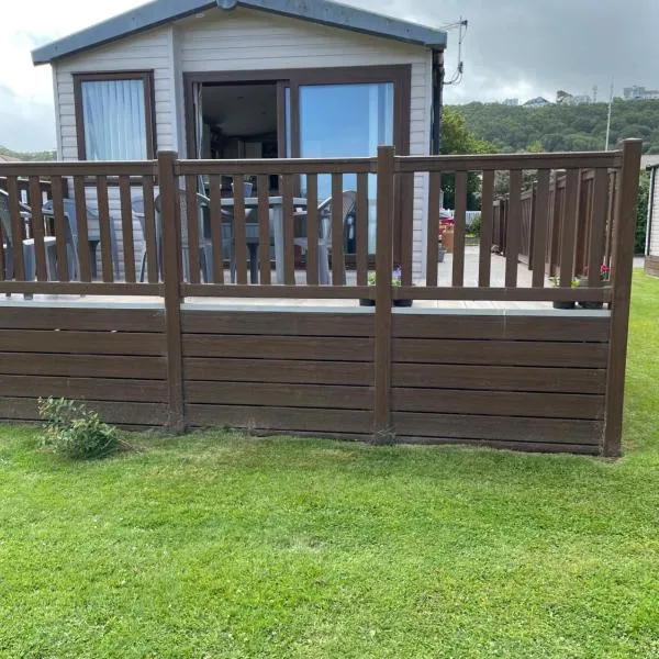 Much Loved Family Static Caravan、ウエストワード・ホーのホテル