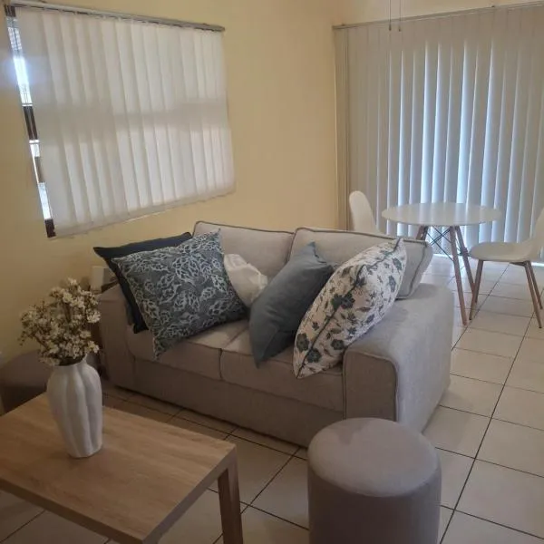 Fundisa's Place, hotel in Port Shepstone