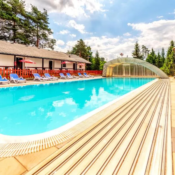 RÁJ sportovní a rekreační resort Branžež, hotel in Kněžmost