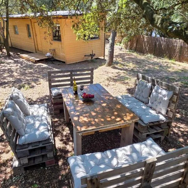 La cabane - Nature et Spa, hotel v destinaci Aurons
