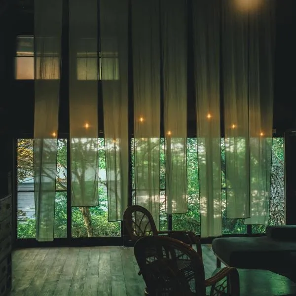 ame nakasendo - A 150 years old private kominka along the Nakasendo trail -, hotel in Nagiso
