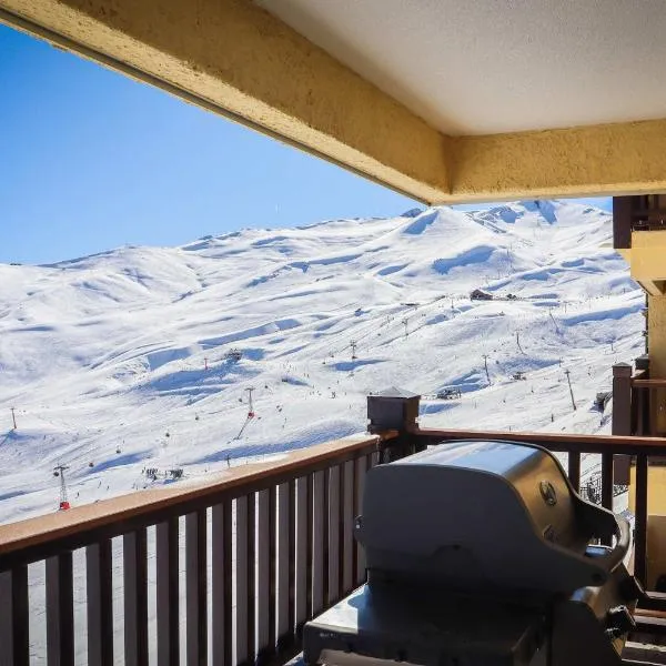 HOM I Edif Valle Blanco 3D2B jacuzzi SKI IN y OUT VB104, hotell i Lo Barnechea