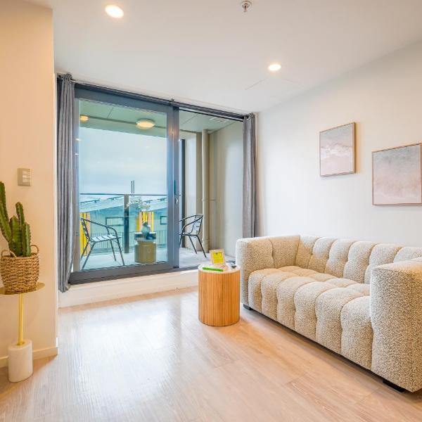 Modern 2 Bedroom Apartment with City Convenience, Окленд