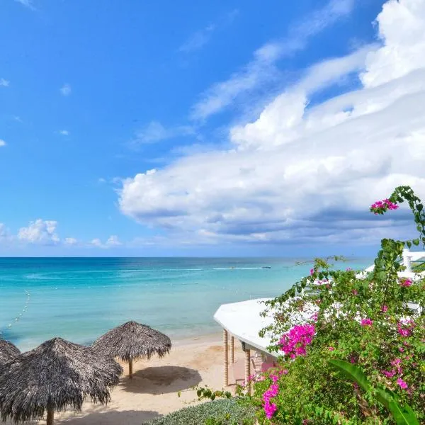 Beach House Condos, Negril, hotel v Negrilu