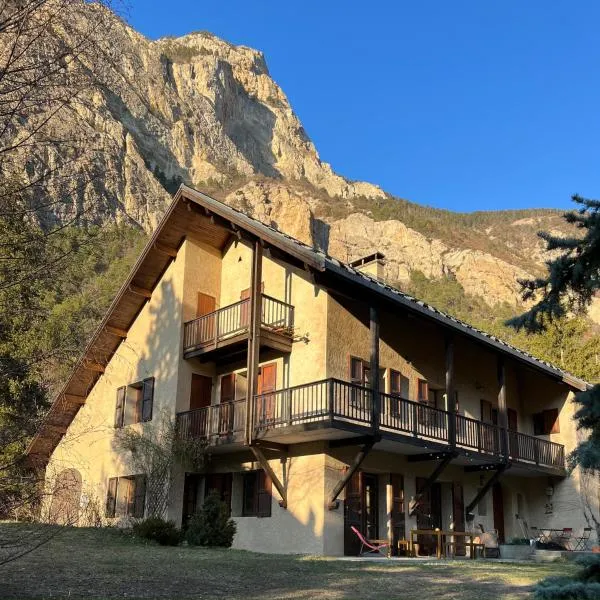 La Parenthèse en Ecrins, Hotel in Les Vigneaux