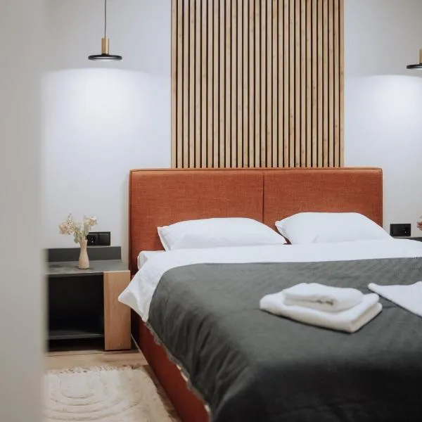 2-Room Chisinau Apt - Park & Workspace: Kişinev'de bir otel