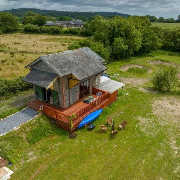 Mo's Loft at Platform's End, hotel in Dungarvan