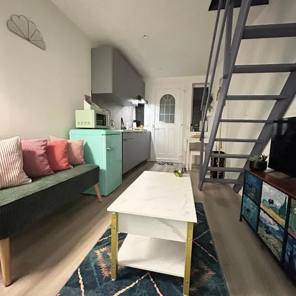 Maisonnette neuve, centre-ville, 20mn de Paris, hotel in Herblay