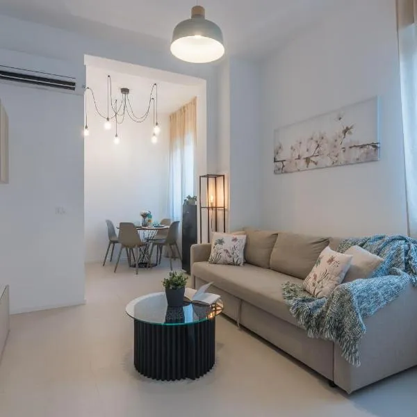 Moderno bilocale a 90m dal mare con posto auto - Residence Cinzia, hotel in Rimini