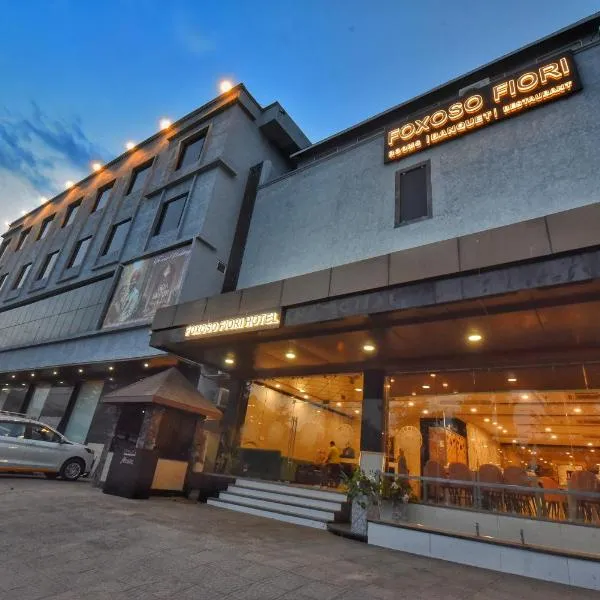 Foxoso Fiori Hotel, מלון בג'איפור