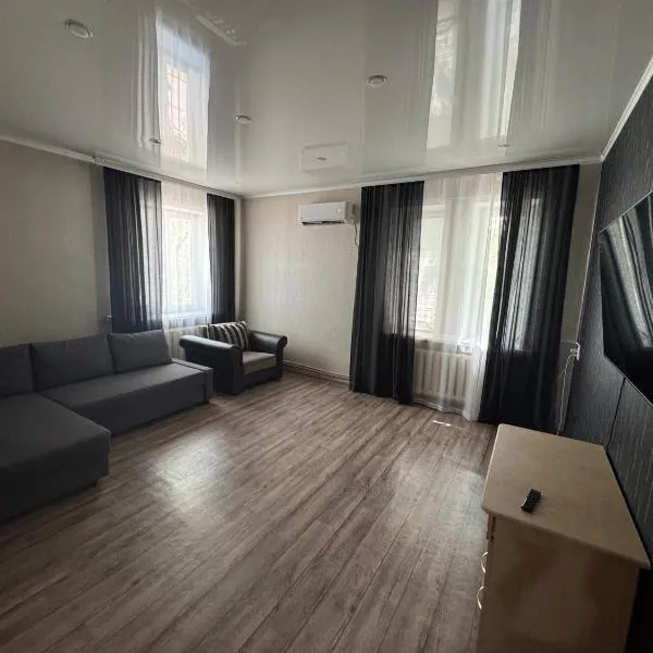 2-х комнатная квартира, hotel in Balqash