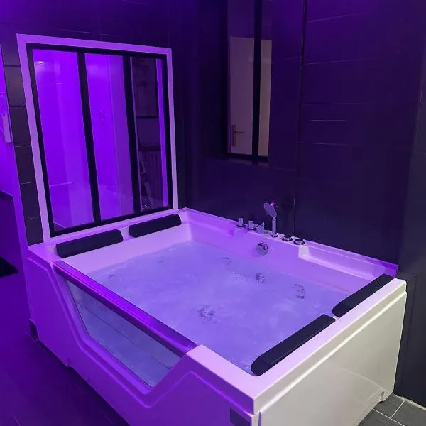 Évasion romantique love & spa secteur Thionville Luxembourg, hotel v destinaci Basse-Yutz