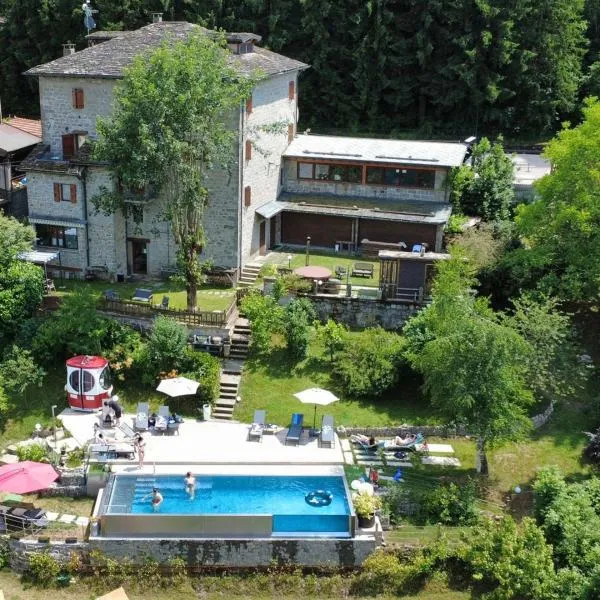 Casa Benassi ,Room&Suite , con piscina, hotel in Riolunato