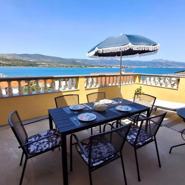 Villa Cosy, hotel in Trogir