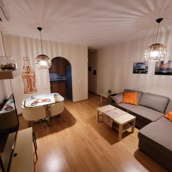 Playa Alejandra Fuengirola a 50 m del Mar, hotel in Fuengirola