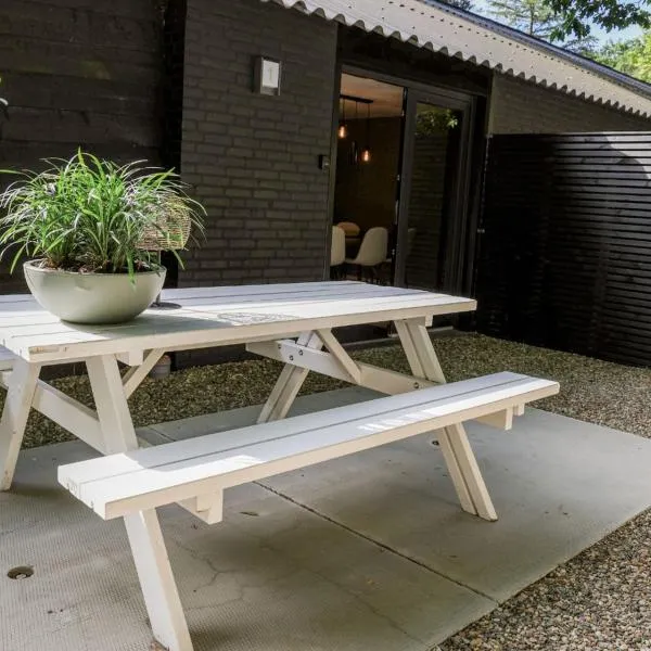 Eikenhof, hotel in Lierop