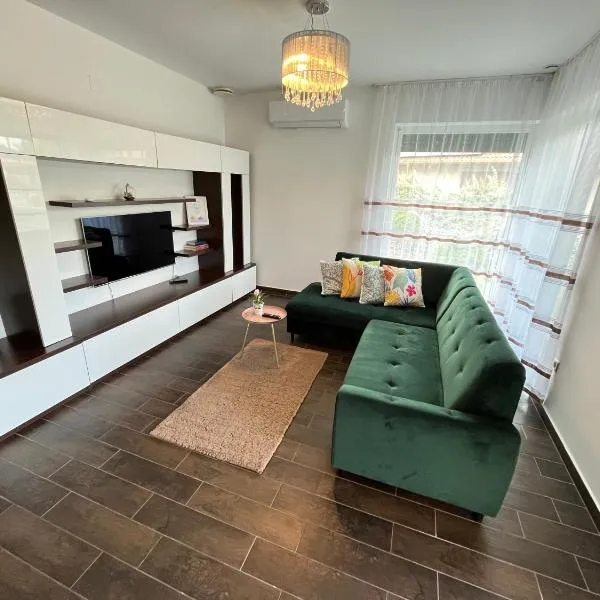 Exkluzív Apartman Debrecen、デブレツェンのホテル