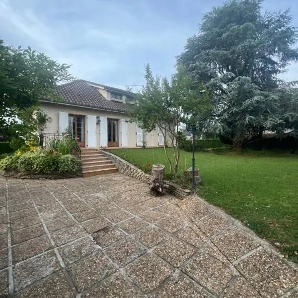 Maison village de Bigorre, hotelli kohteessa Ossun
