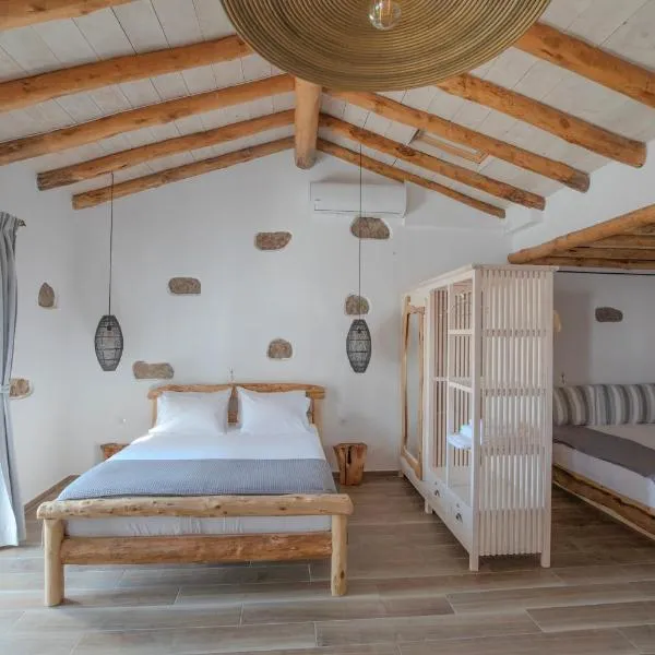 Erifi Luxury Suites, hotel v destinaci Armenistis