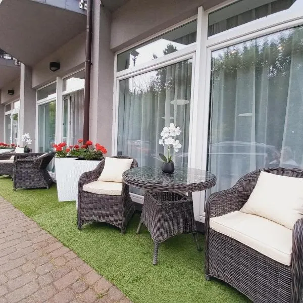 Pensjonat Plażowy Boss z Restauracją 50 metrów od Morza, hotel v destinaci Dziwnów