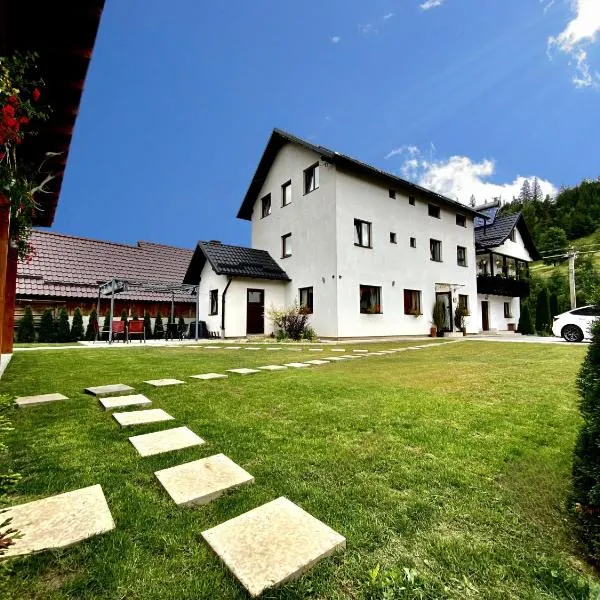 Casa Ambra, hotel in Sadova