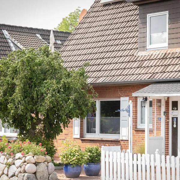 Pension Zur Brandung, hótel í Büsum