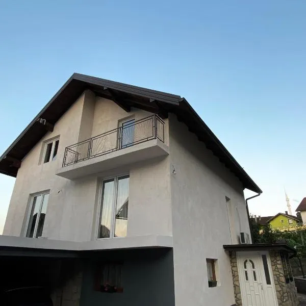 Anes House, hotel in Sokolac